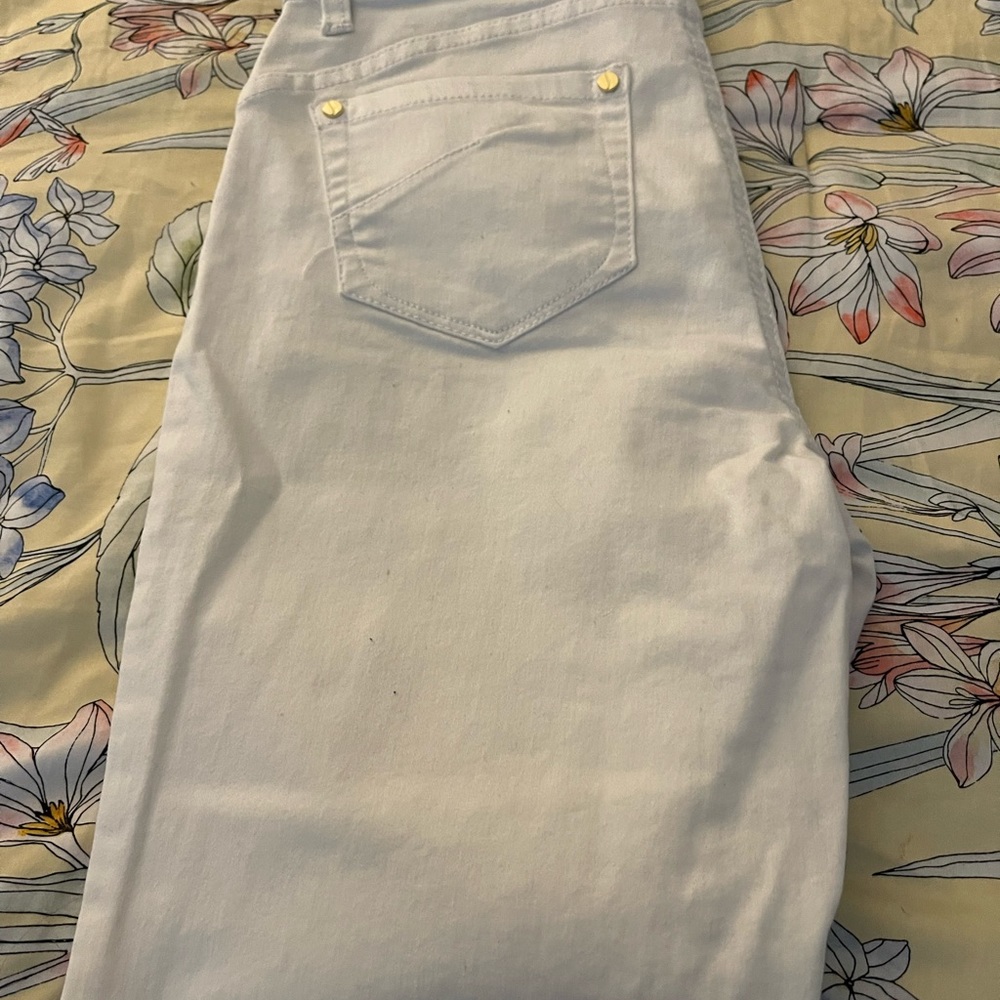 Pants - Picture 3 of 4